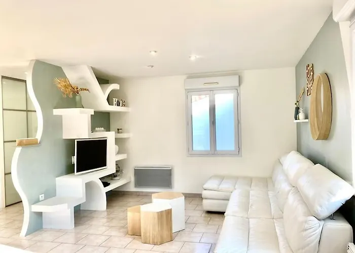 Maison Spacieuse Avec Jardin A 25min Des Sables بيت للعطل *