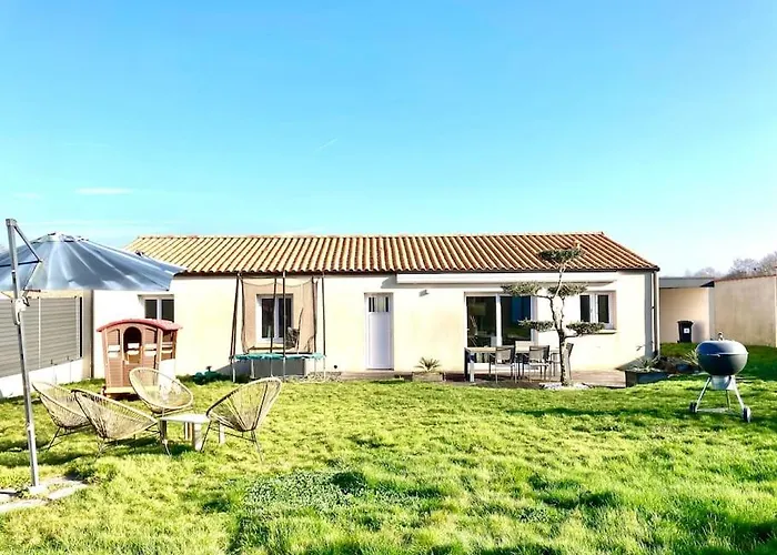 Maison Spacieuse Avec Jardin A 25min Des Sables